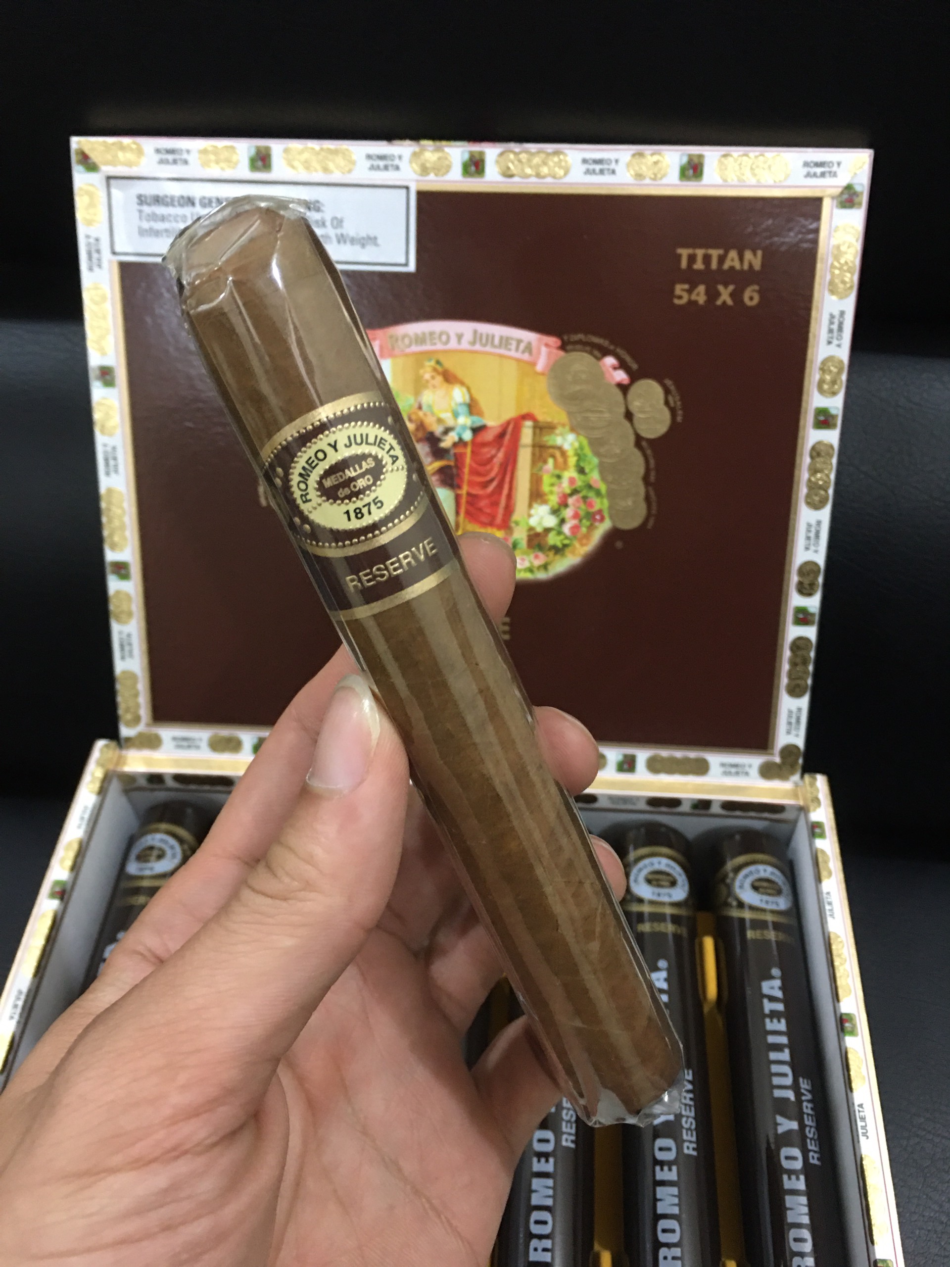 Romeo Y Julieta RESERVE Titan (Điếu lẻ) - Ảnh 4