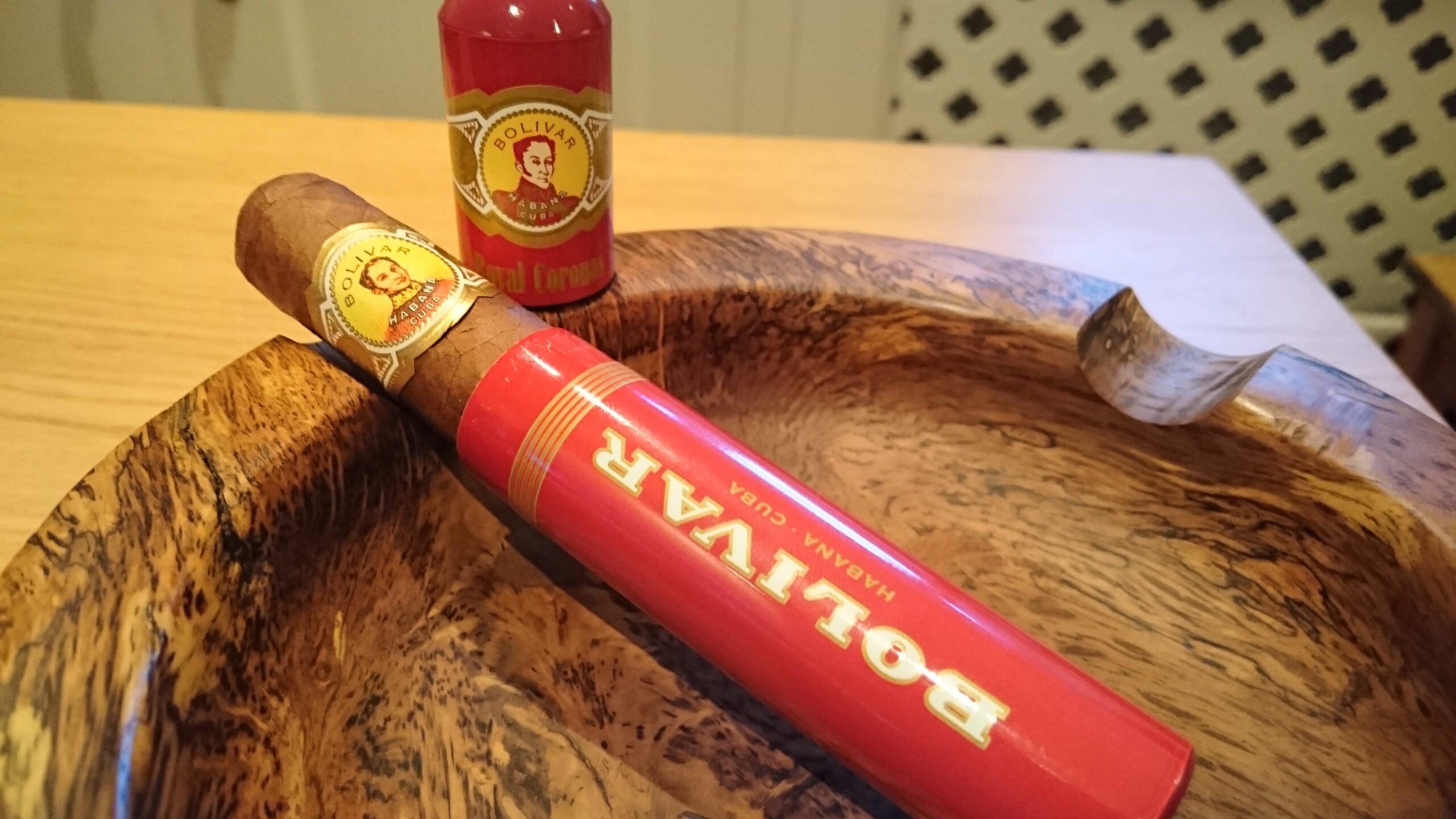 Bolivar Royal Coronas - Xì gà Cuba (Điếu lẻ) - Ảnh 5