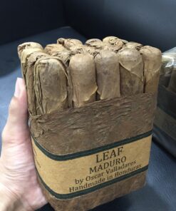 Alternative view of Leaf by Oscar Maduro Toro 52 (Điếu lẻ)
