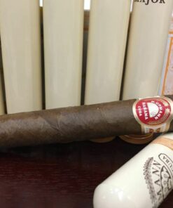 Alternative view of H. Upmann Coronas Major (điếu tubos)