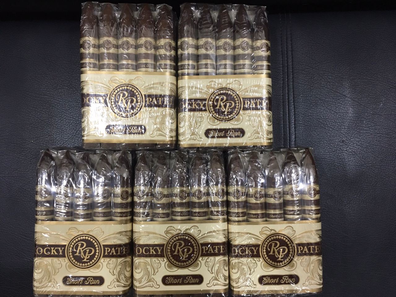 Xì gà non Cuba - Rocky Patel Short Run (điếu lẻ) - Ảnh 2