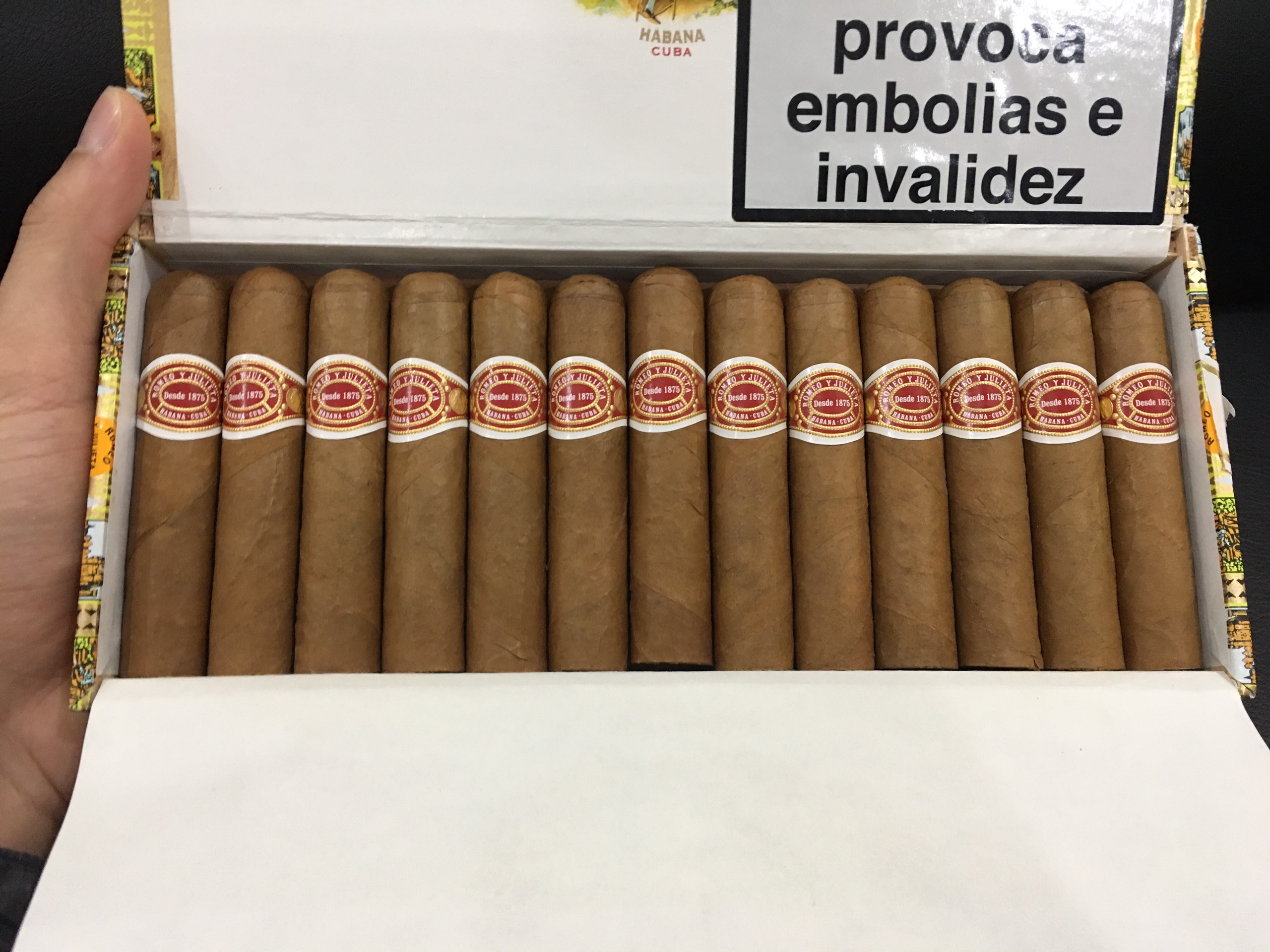 Romeo Y Julieta Petit Royales (điếu lẻ) - Ảnh 3