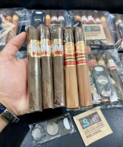 Romeo y Julieta 5 cigar kèm dao cắt và boveda