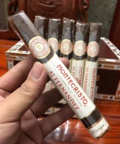 Montecristo Crafted by AJ Fernandez (điếu lẻ)
