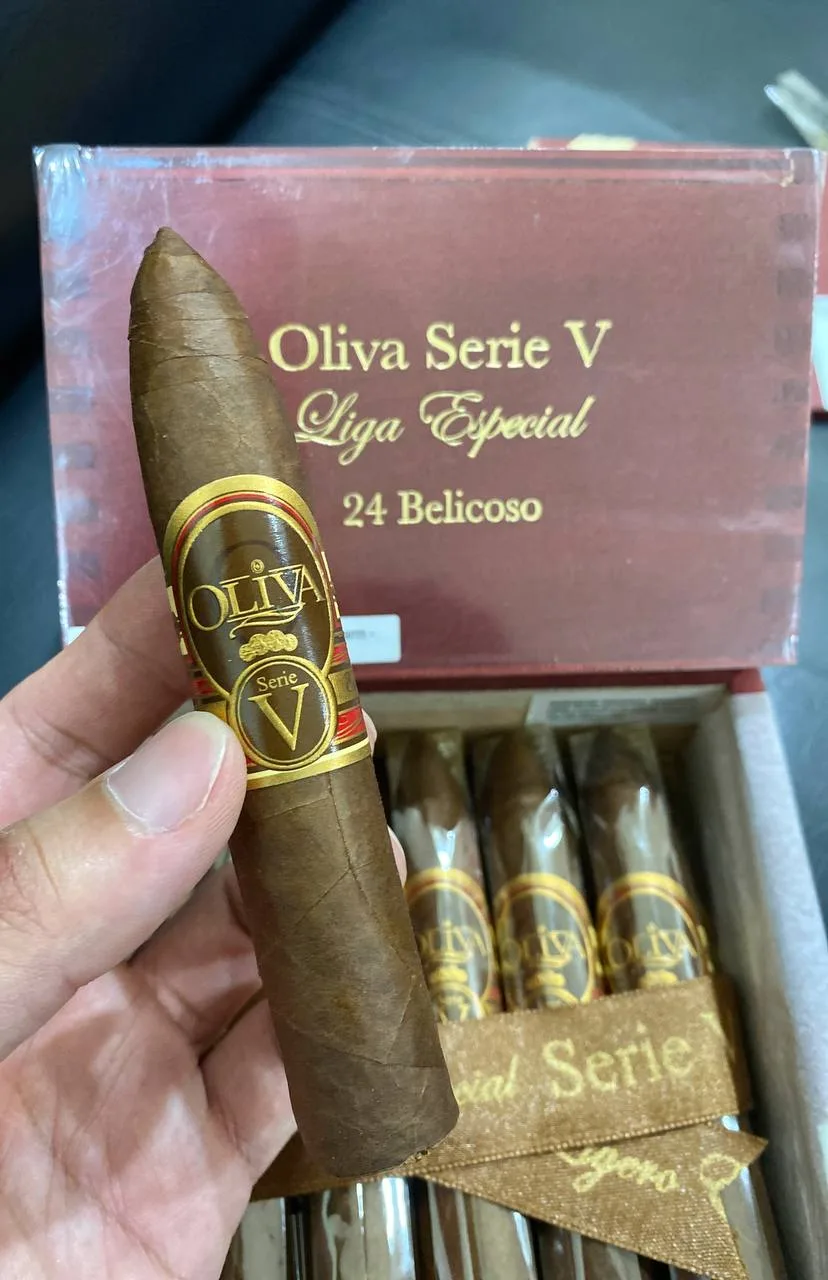 Oliva Serie V Belicoso (điếu lẻ)